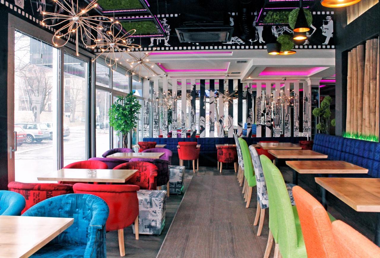 Hotel Estrada Lux Belgrad Zewnętrze zdjęcie