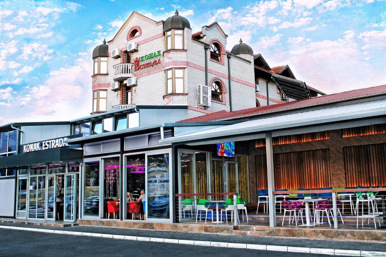 Hotel Estrada Lux Belgrad Zewnętrze zdjęcie